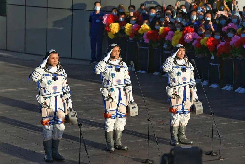 青島空壓機賀神州十二發(fā)射成功 青島空壓機賀神州十二發(fā)射成功